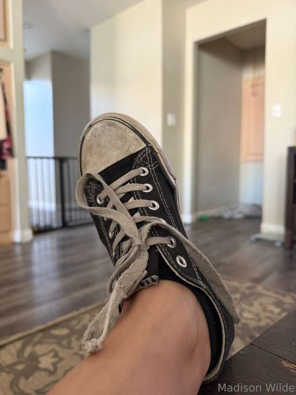 Finally selling my shoot/ gym shoes I’ve had these I wanna s..