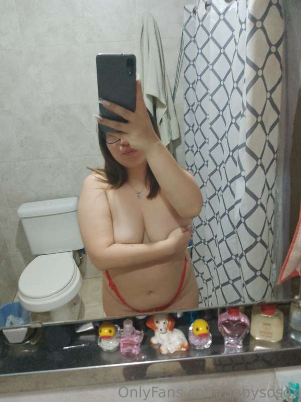 hey baby, do you want to see my boobs? 😏
I leave you a pack ..