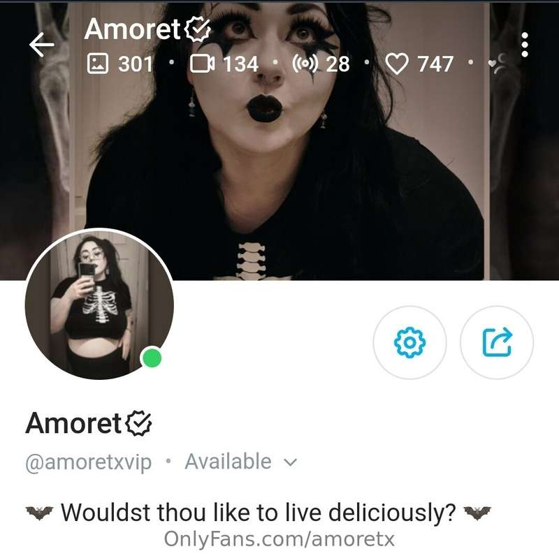 Happy slut-iversary to meeee!!!
I've been making content sin..