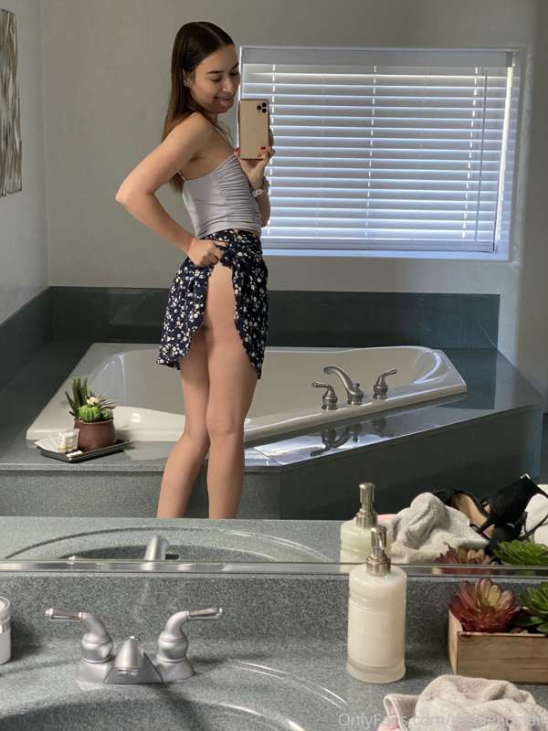 nicoleauclair