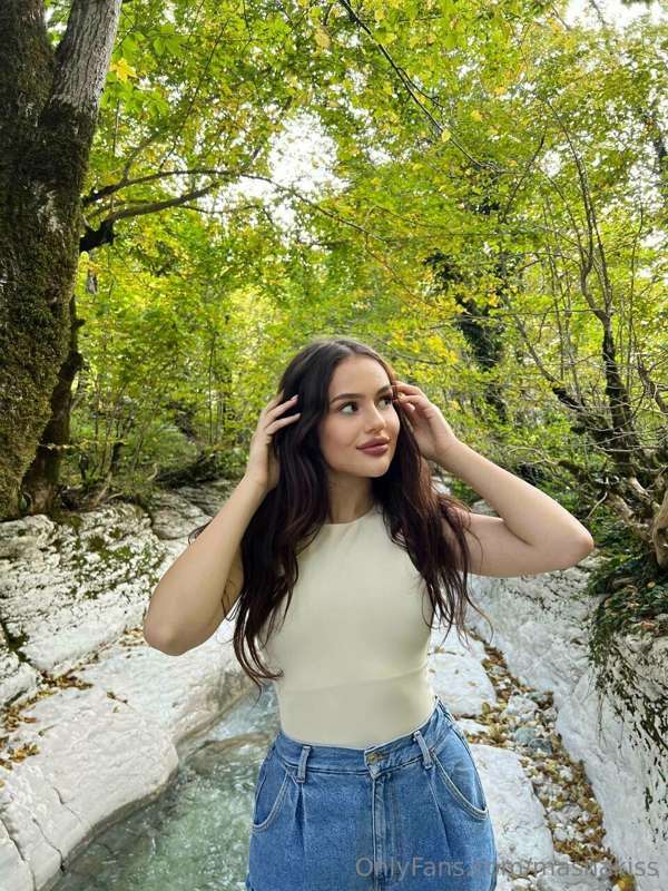 Hi, my name is Maria, I'm very happy to see you on my page 😍..