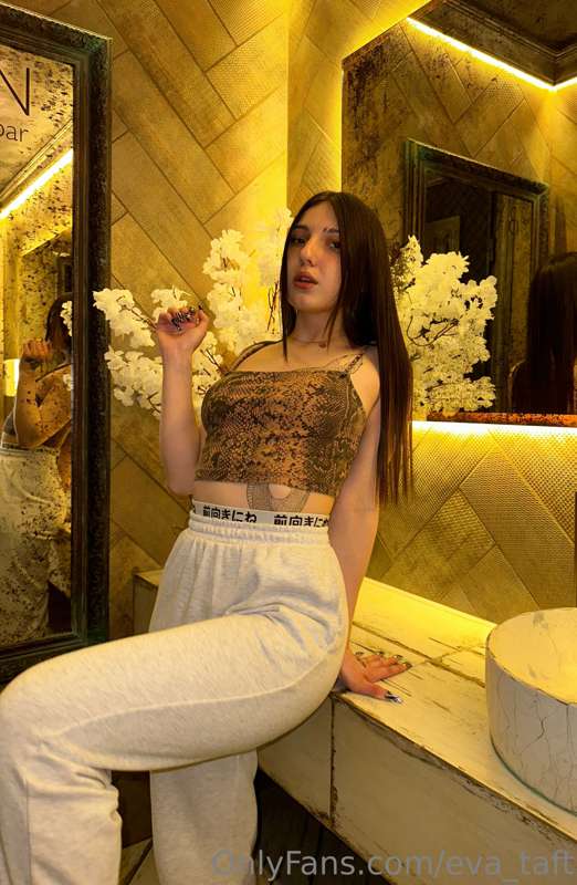 eva_taft image #2