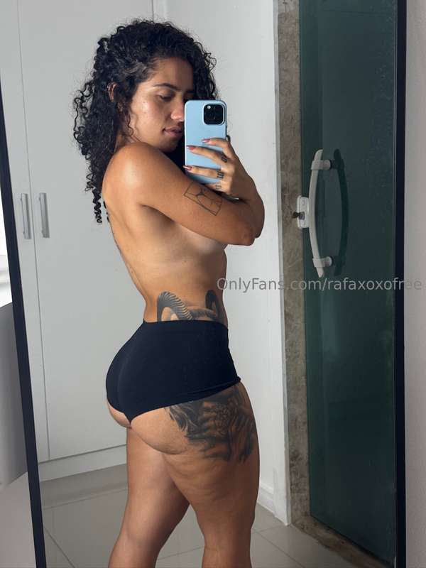 Come to 👉 @rafaxoxo 😏