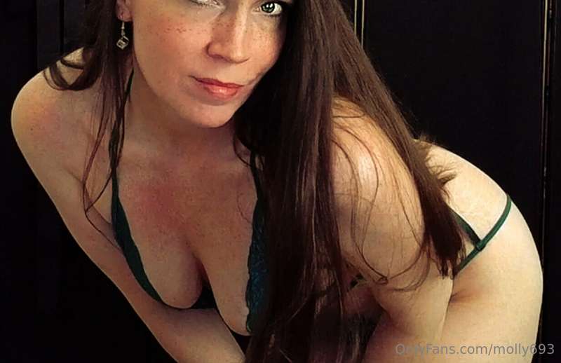 Look at what your cock does to me baby... I am sooo horny fo..