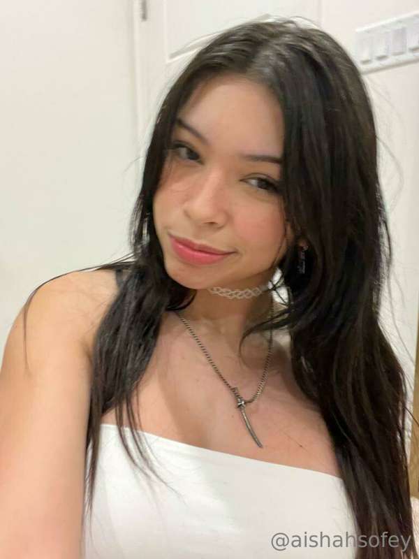 Aishah Sofey 在 Tocromo 的第 700 張照片