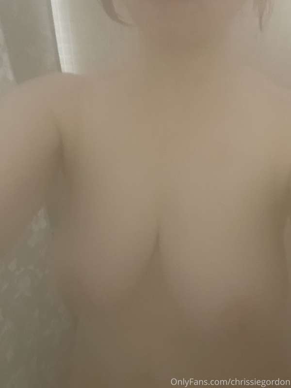 Steamy shower time