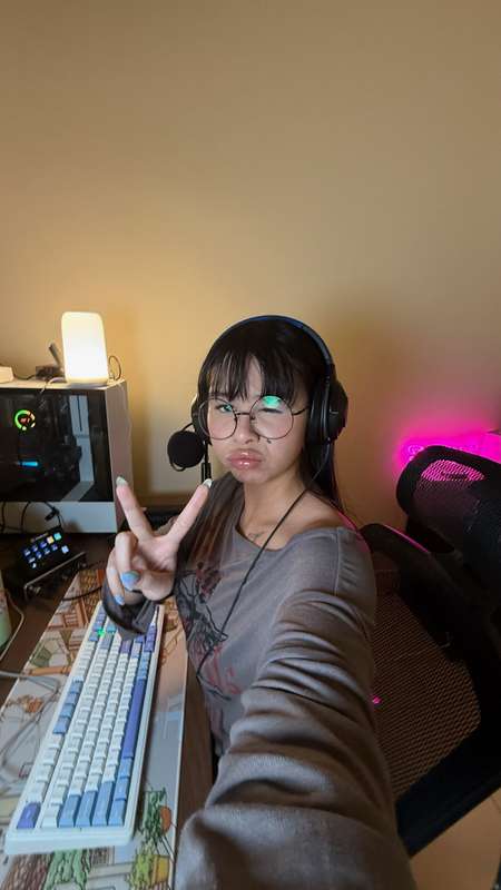 lets play the kinda games you can't get on steam ;) 