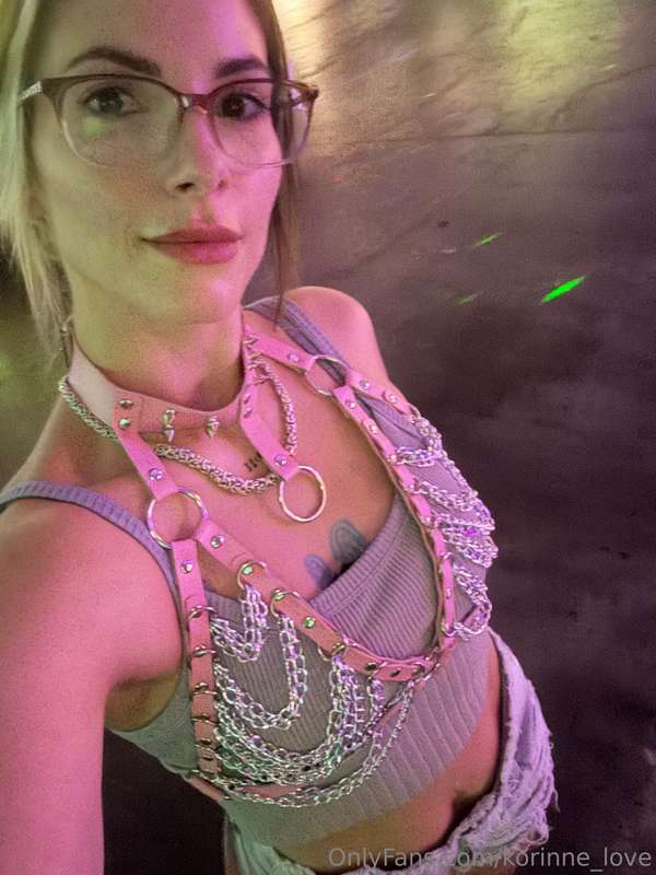 korinne_love