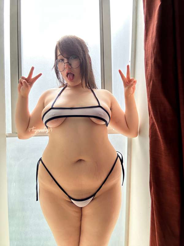 tinyvampfangs image #1