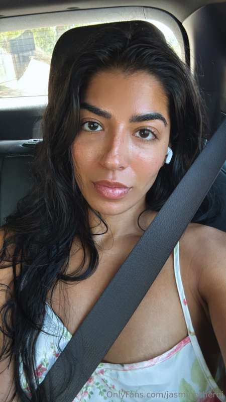 Want a ride? 💋