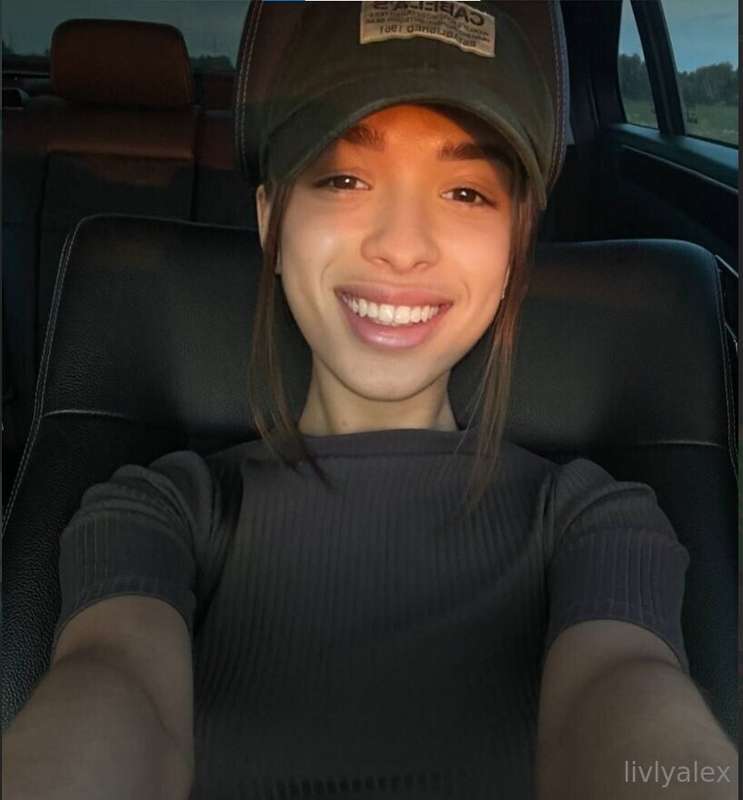 livlyalexi