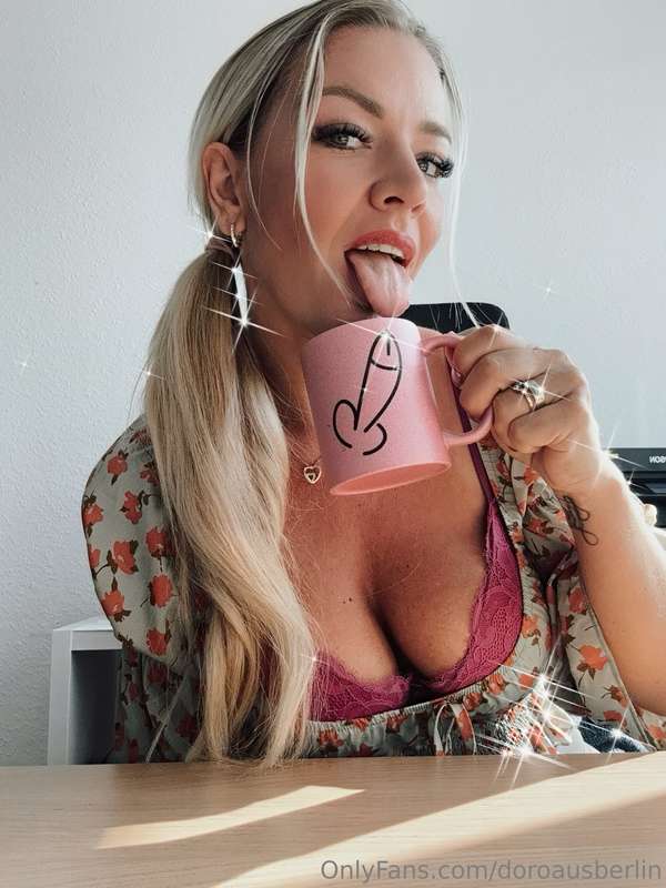 Good morning sweeties 😈💕