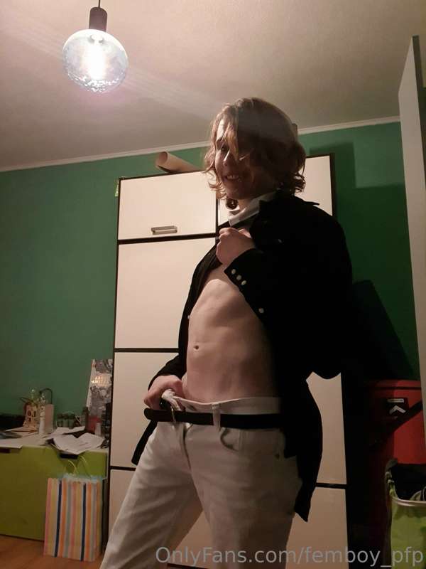 femboy_pfp image #0