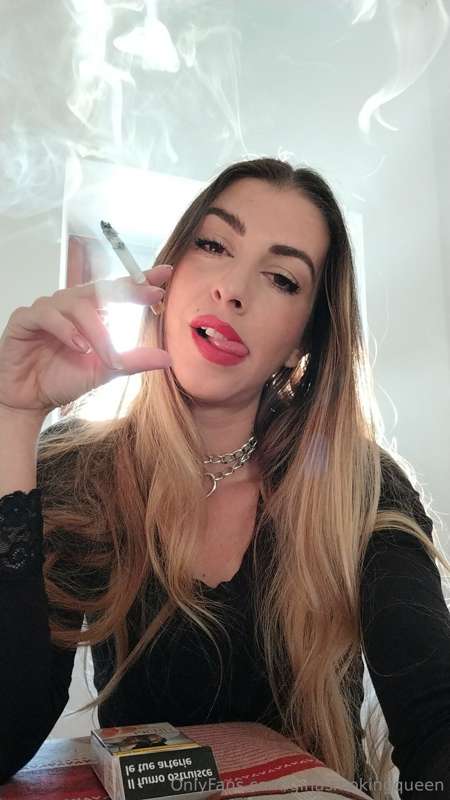 Hello 👅🚬