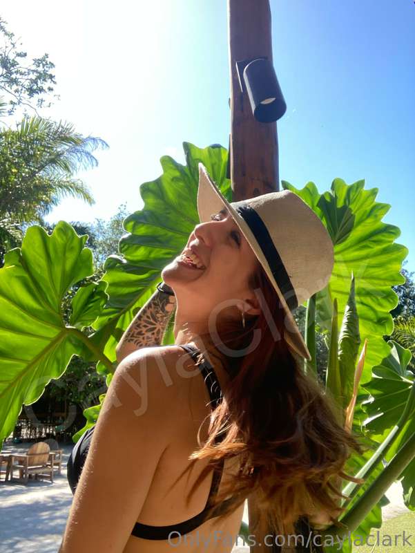 paradise 🌴 Always better when my Boss pays