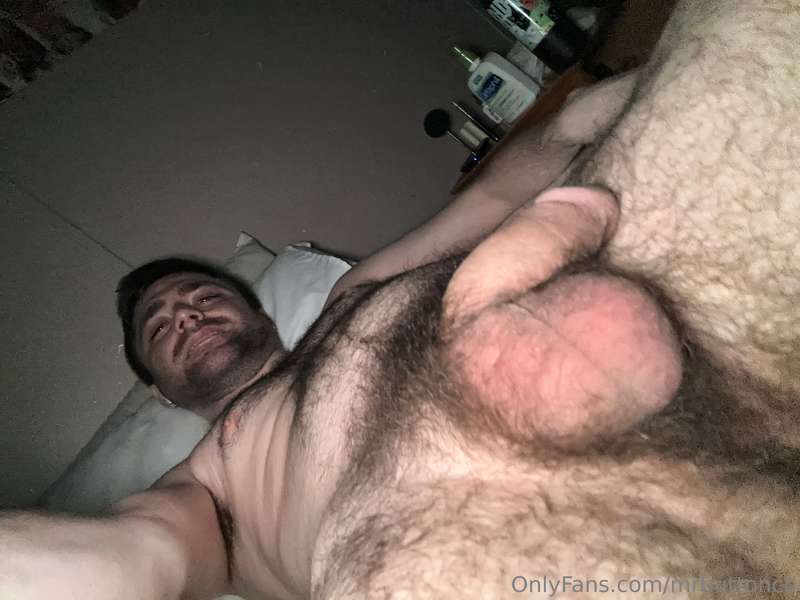 mrbuttoncb image #0