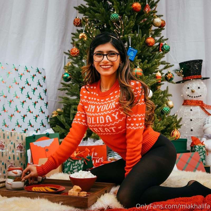 Foto 154 de Mia Khalifa en Tocromo
