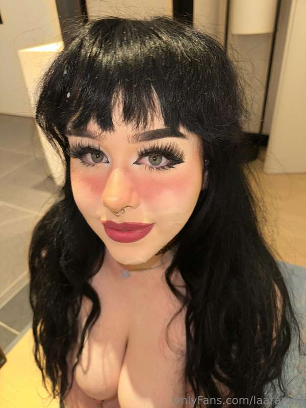 laararose photo
