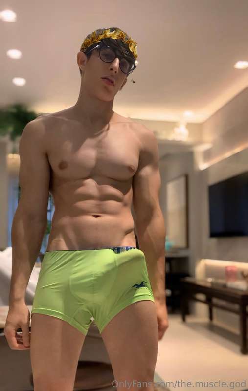 the.muscle.god