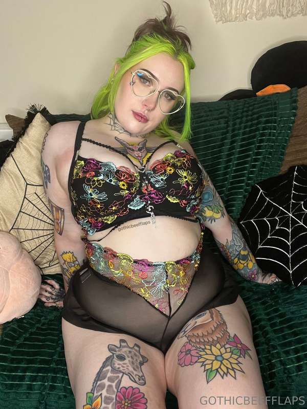 gothicbeefflaps image #0