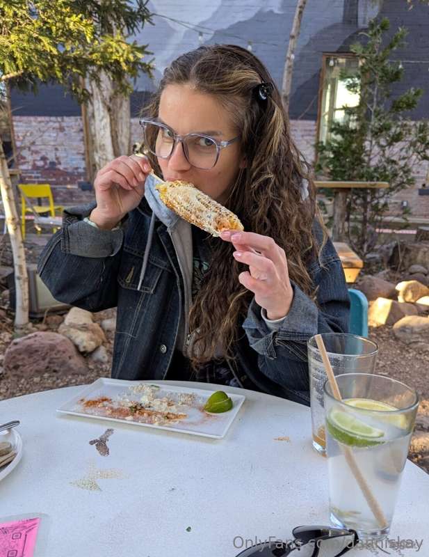 Who likes elotes? 🤤🌽