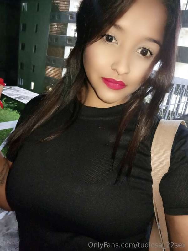 Do you want to see the private one a little more honey 💥