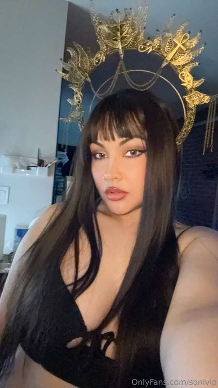 I'm horny TN who wants to talk nasty with me?? I can't help ..