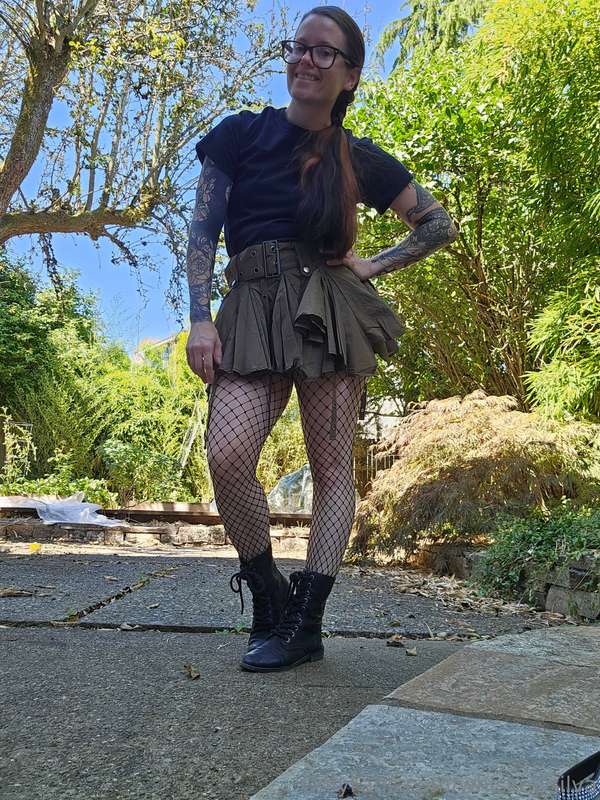 Happy Saturday cuties!