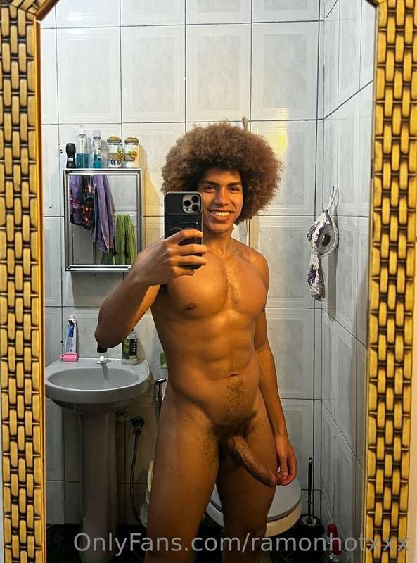 Hello @ramonhotxxx, our Belo Horizonte heartthrob! Wanna see..