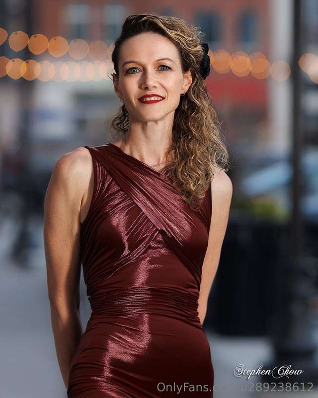 A lovely photo my photographer sent me recently😊