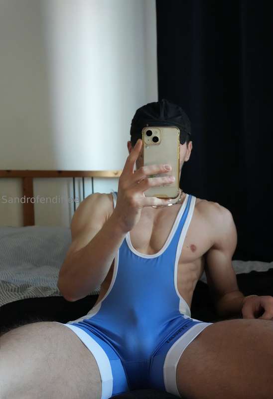 What I post on social media vs what I post on onlyfans 😏 Whi..
