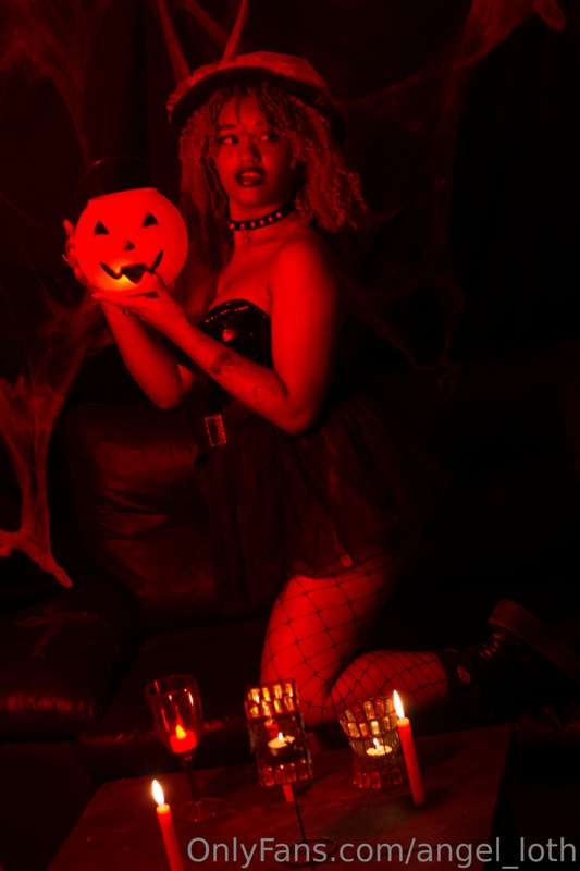 angel_loth