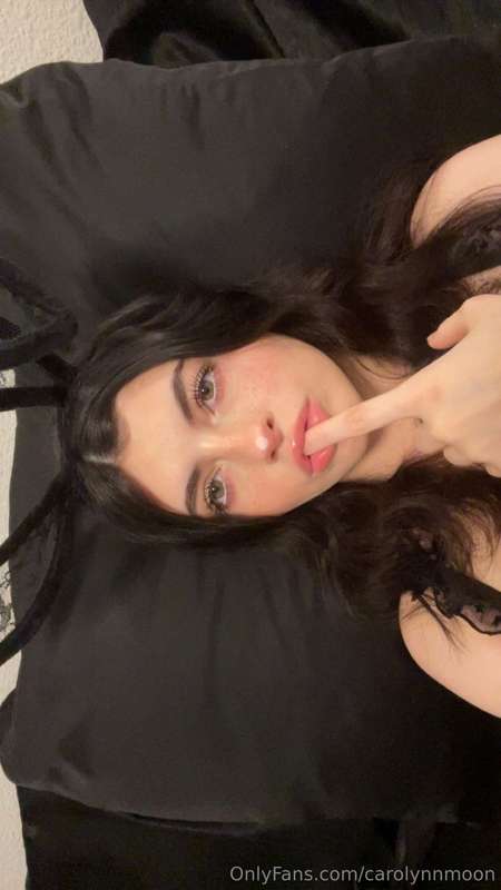 carolynnmoon