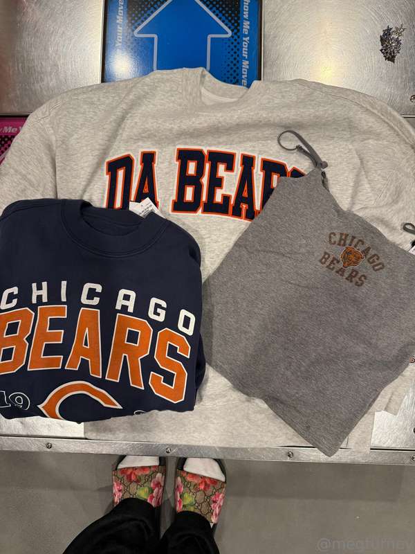 My first shipment of Bears merch is finally here!! If you’re..