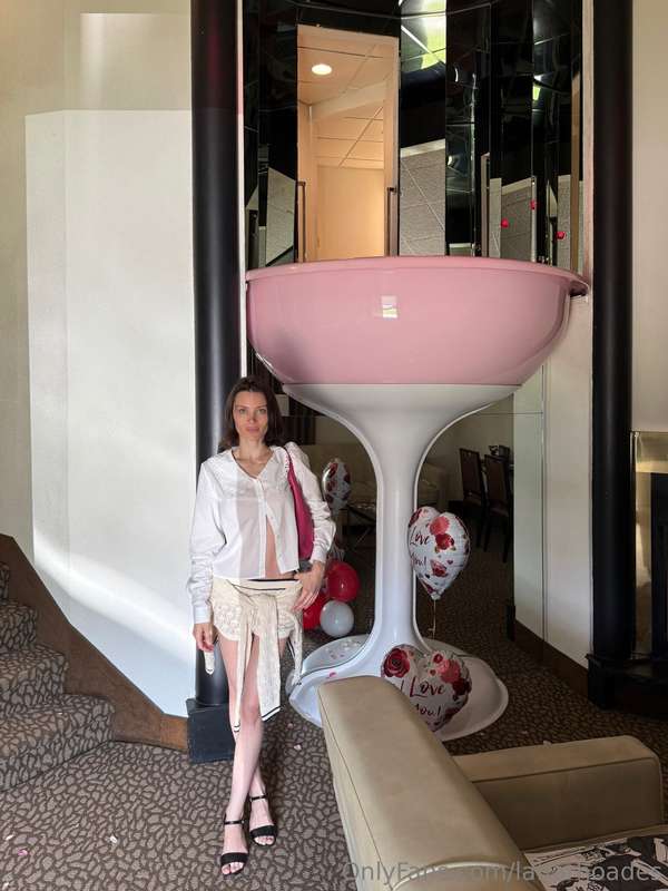 Foto 465 de Lana Rhoades en Tocromo