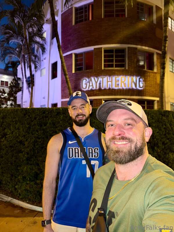 Landed in Miami with @SamBrownell and checked into The Gayth..