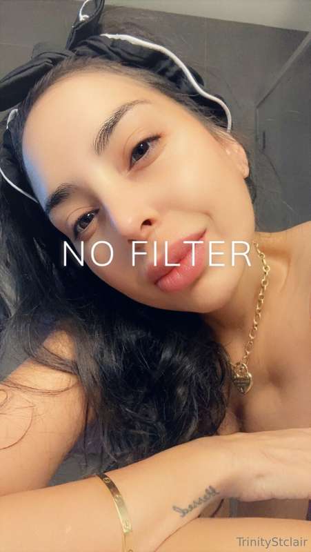 I want to feel your hard dick inside me 🙈💦