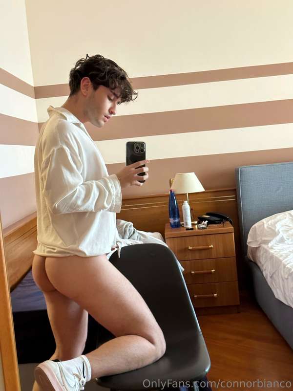 Hungry for some ass?🍑😉