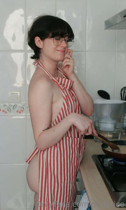 ¡Hora de cocinar! 🧑‍🍳

La comida y la cocina, dos de las cos..