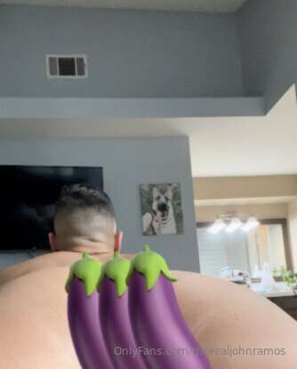freddy took vids when i wasn't looking 😳 just RAW me