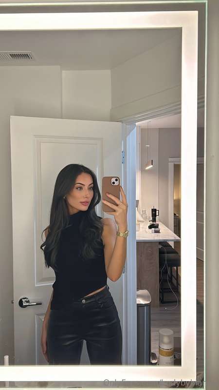 What do we think of the dark hair? Debating between getting ..