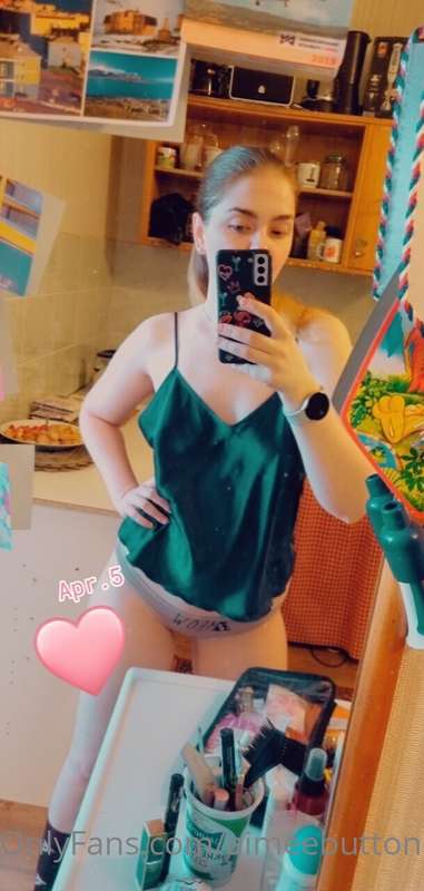 aimeebutton image #1