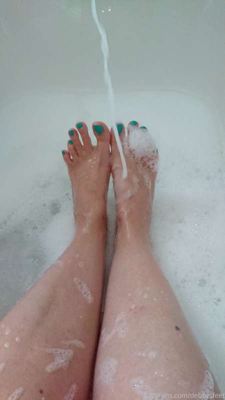 I needed a bath...hot water and lot of foam ..🛁🧼🧴💦
Super rel..
