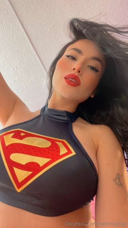 Can i be ur supergirl ♥️♥️