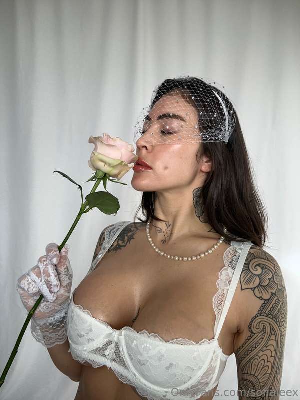 Did you say Yes baby? 👰