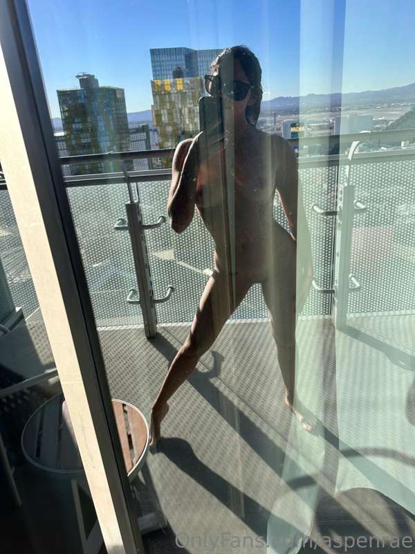 Getting some fresh air in Vegas 😎