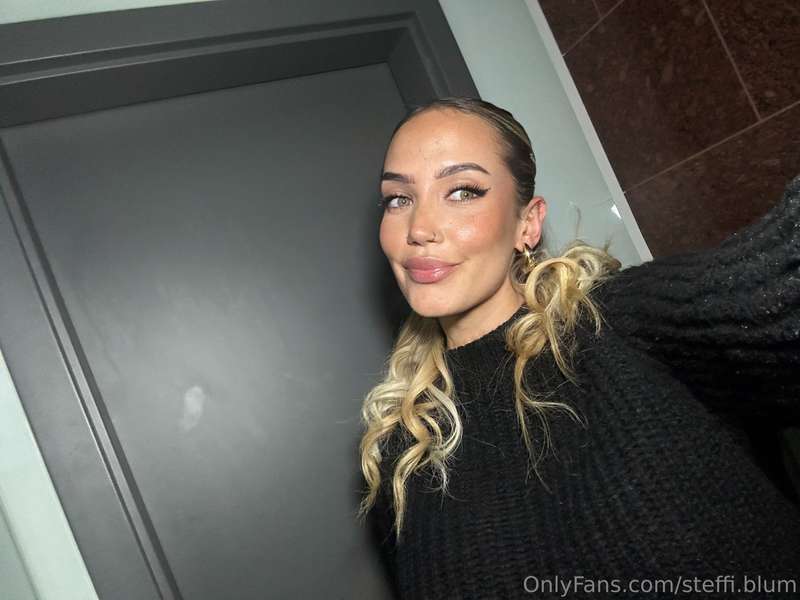 Glammed up in my cozy sweater✨✨Just dropping by and making y..
