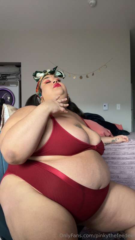 💋 I’m currently thinkin about ordering DoorDash & filming a ..