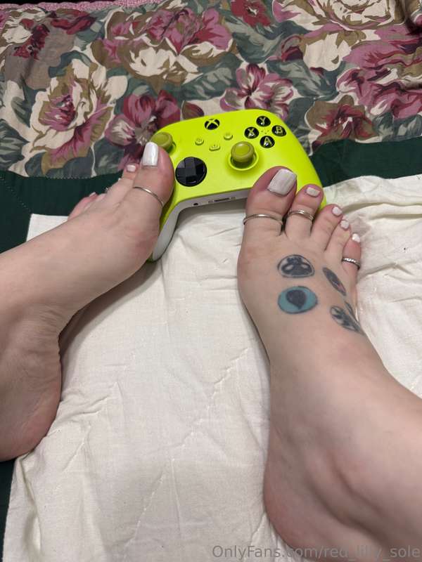 Gamer toes 