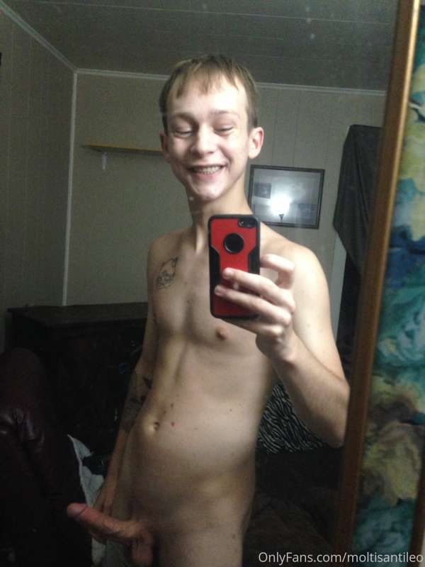 Selfies that were requested by a company in fl